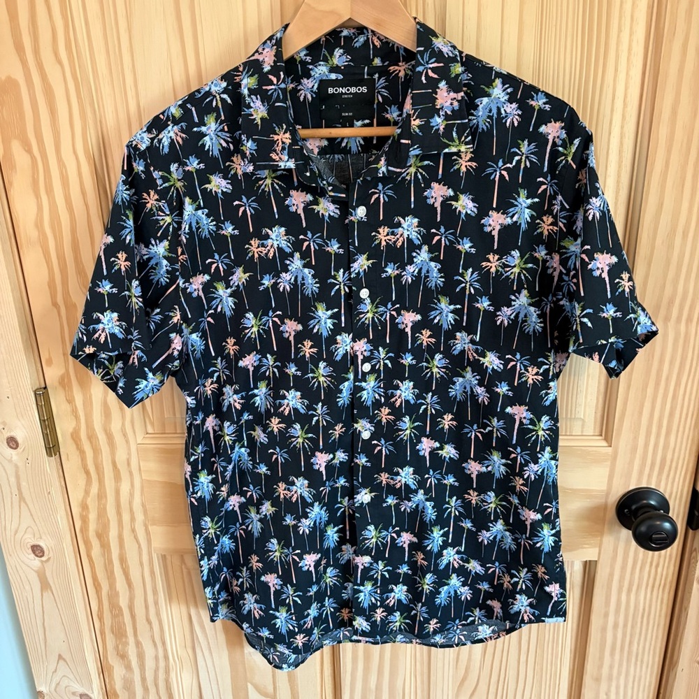 Bonobos Slim Fit Casual Short Sleeve Shirt. Size Large.